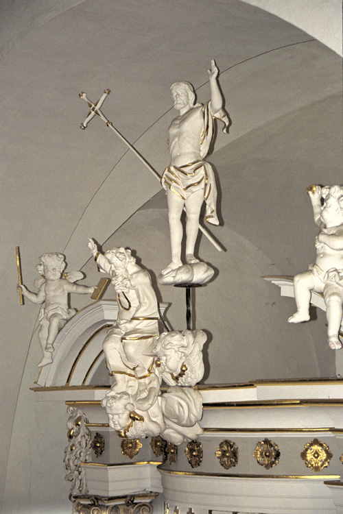 Die Figuren auf dem Altar